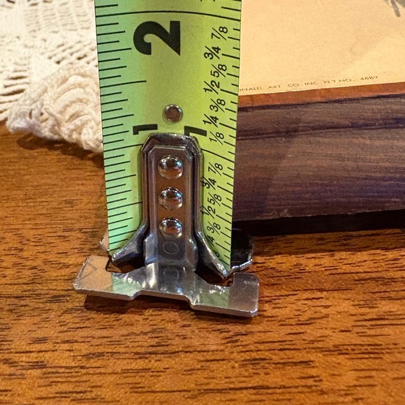 Vintage wood lithograph print by artist Robert Laessig 1966 “Meadow Beauty” - Picture 10 of 11